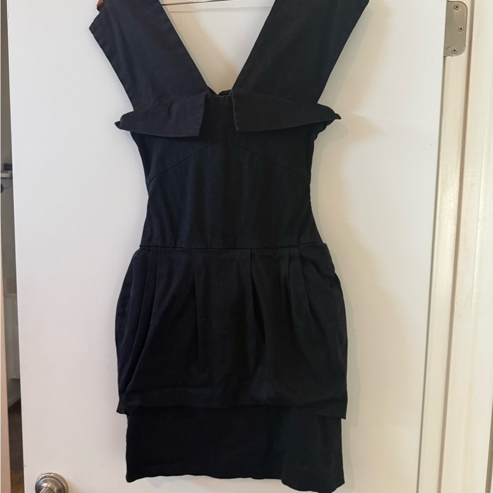 Preen by Thornton Bregazzi Elegant Black Dress with Gold Zipper
